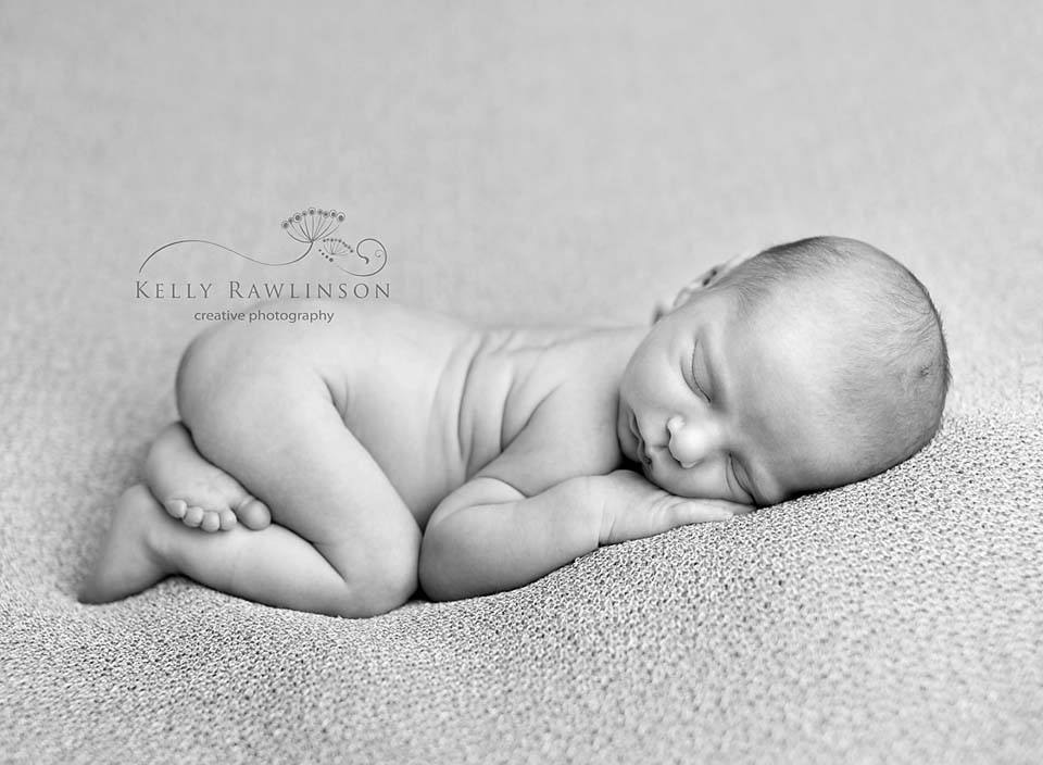 High Quality newborn photography in Keswick Ontario