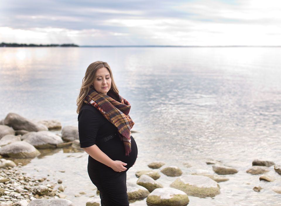 Lake Simcoe Maternity photographer, Sutton, Keswick, Georgina