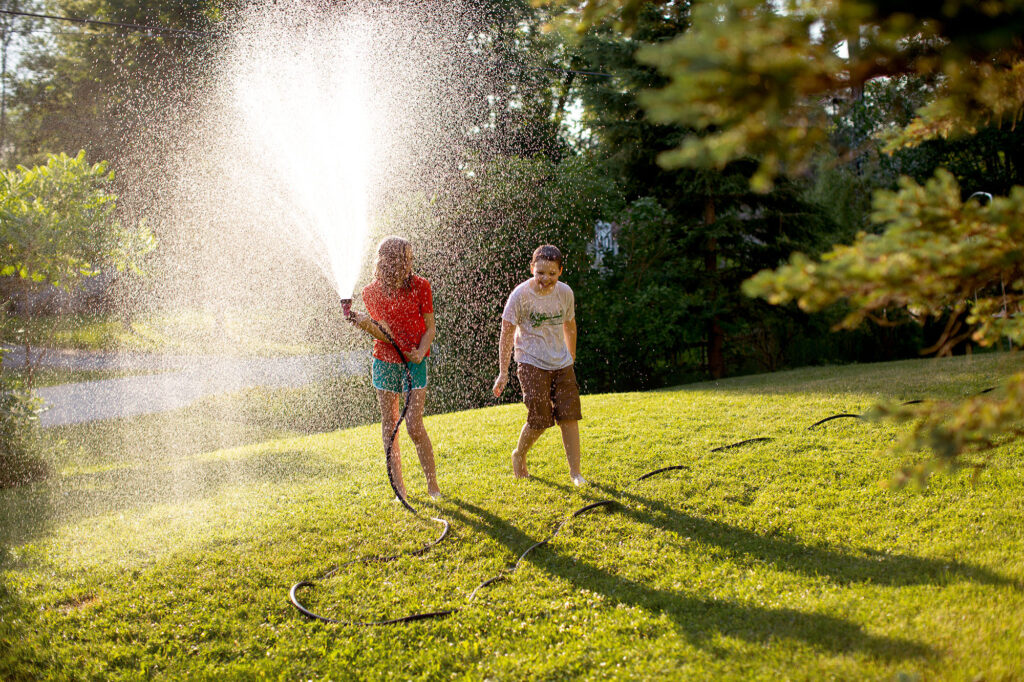 When to hire a professional photographer for your special family moments